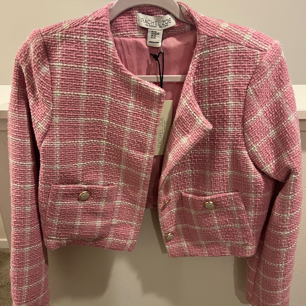 Beautiful Cropped Women’s Blazer! New With Tags! Never Worn!